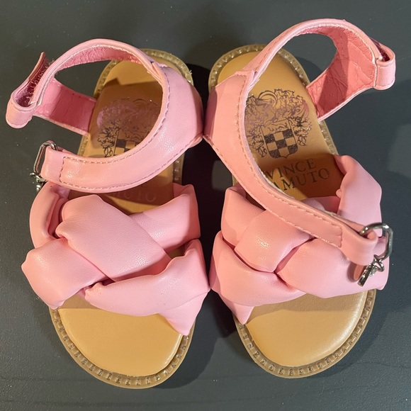 Vince Camuto Sandals - Picture 1 of 2